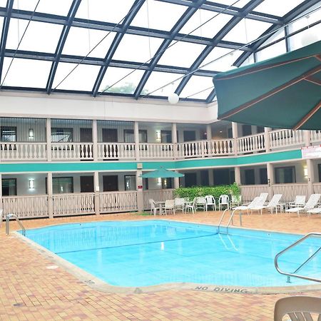 Elk Grove Hotel Elk Grove Village Exterior foto